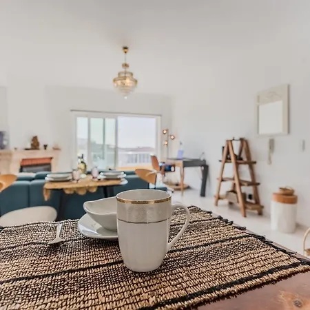 Nomad's Surf And Sunset Haven - Ocean View In *