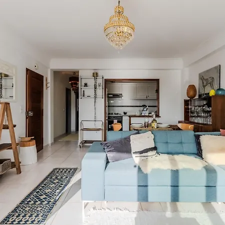 Nomad's Surf And Sunset Haven - Ocean View In Apartmán